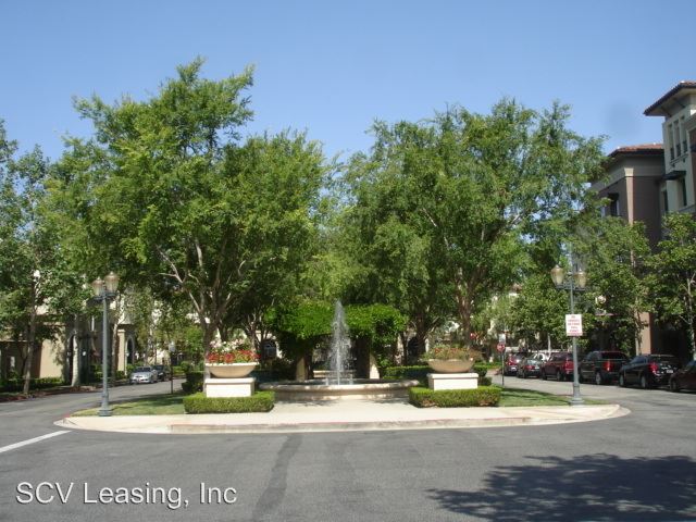 Building Photo - 24501 Town Center Dr