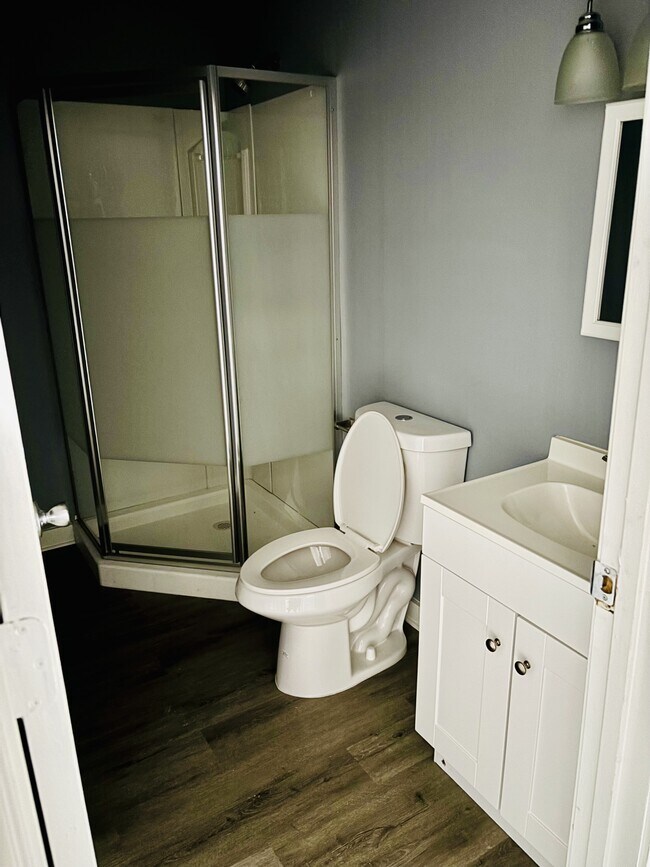 Foto del edificio - 1014 N Monroe Ave