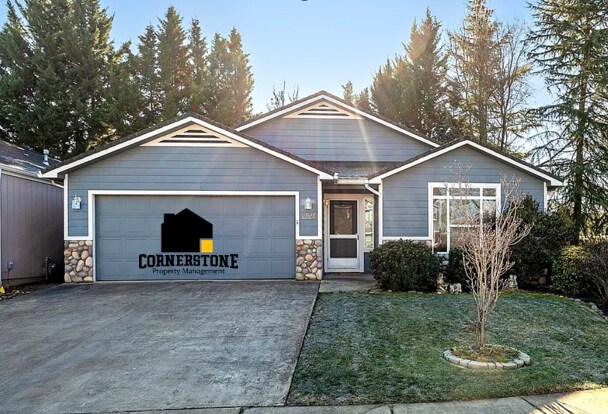 Foto principal - 2524 Parkwood Village Ln