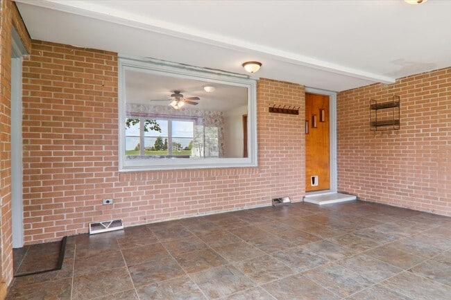 Building Photo - 8428 County Rd 1060 E