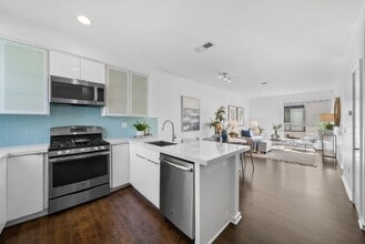 Building Photo - 2189 Catalina Blvd