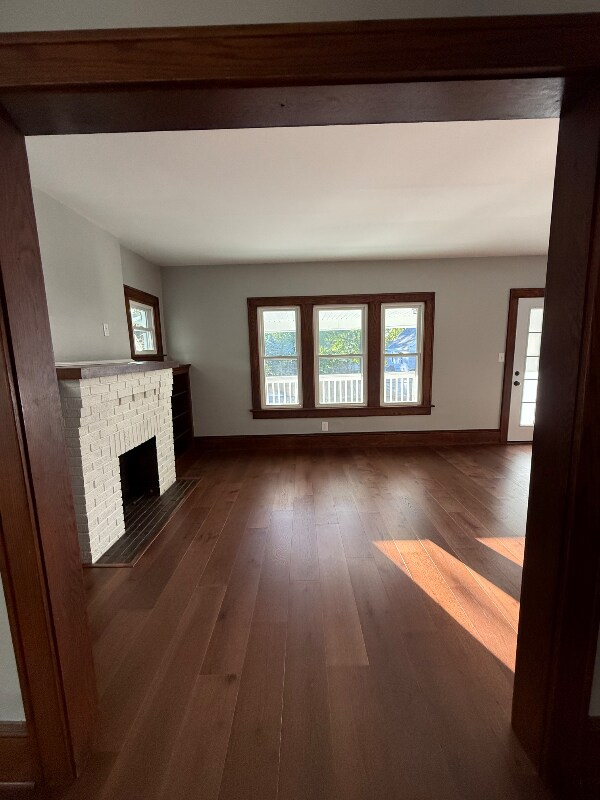 Building Photo - 825 Avon St