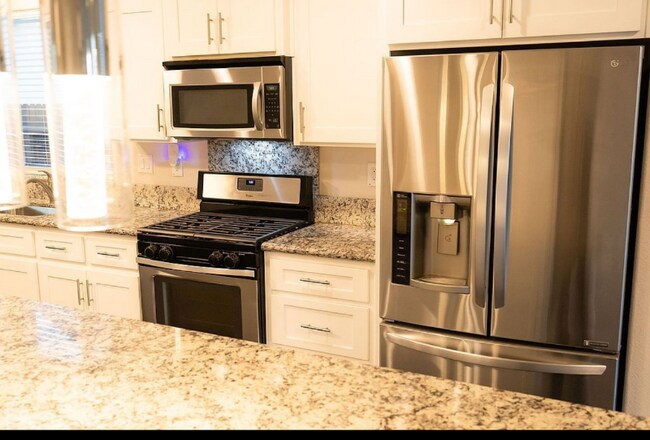 Foto del edificio - 3312 Moscato St