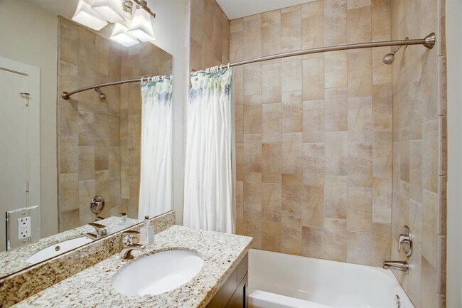 Foto del edificio - 1415 Bonnie Brae St