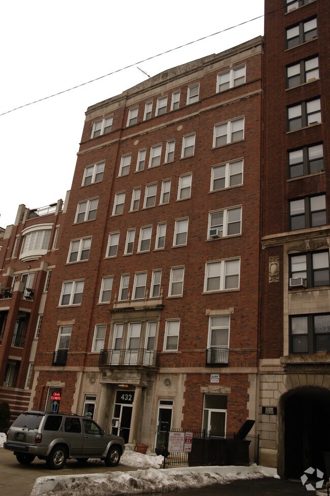 432 W Belmont Ave Chicago, IL 60657 Rentals Chicago, IL