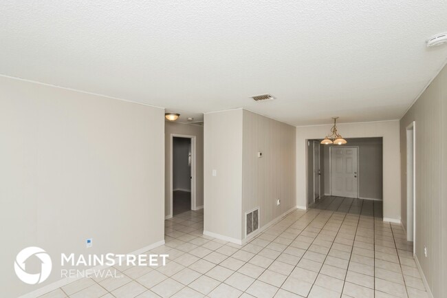 Foto del edificio - 2365 Dordon Dr