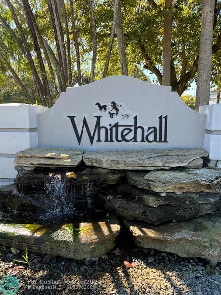 Building Photo - 1526 Whitehall Dr