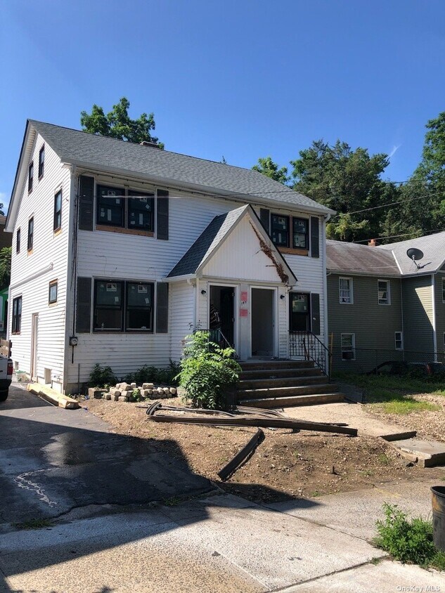 Primary Photo - 149 Landing Rd