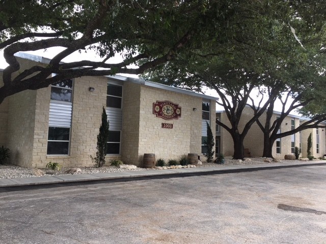 Primary Photo - 1003 E Hwy St
