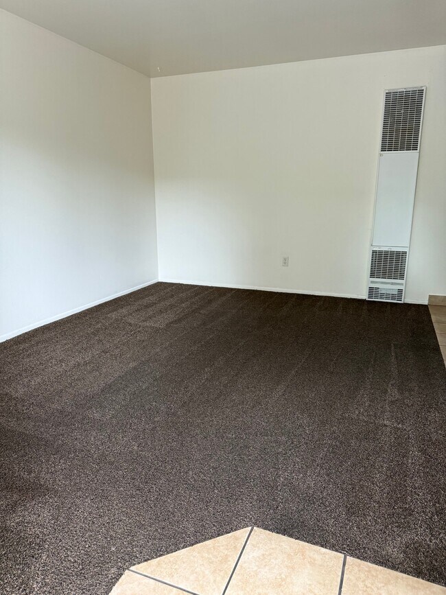 Building Photo - 3406 S 300 E