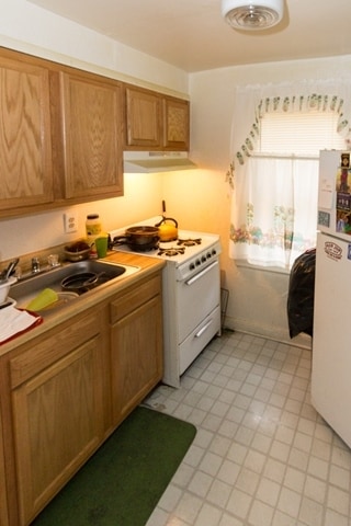  - 2601 Fairview Ave
