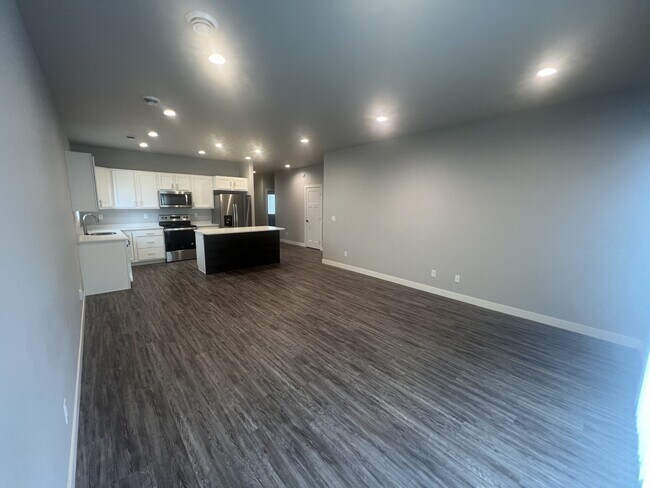 Foto del edificio - 6880 68th St S