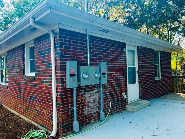 Foto del edificio - 7062 Felton Ln