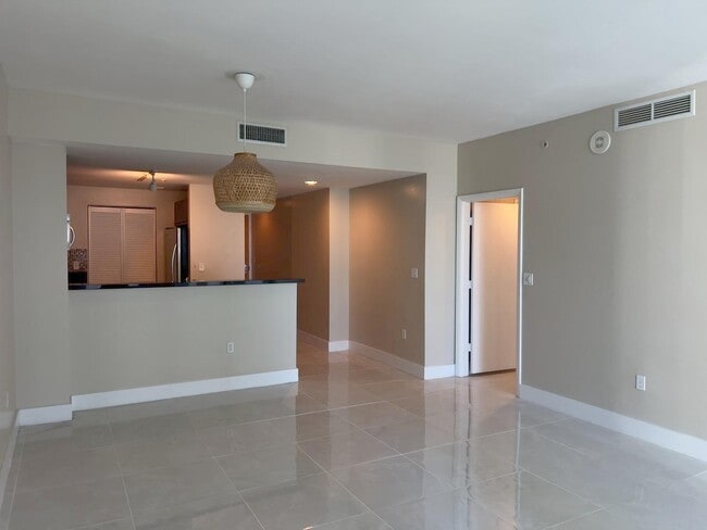 Foto del edificio - 253 NE 2nd St