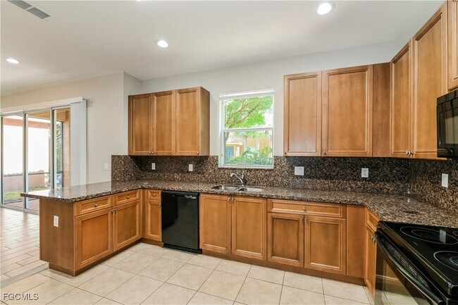 Building Photo - 10120 N Golden Elm Dr