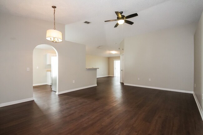 Foto del edificio - 12930 Kings Lake Dr