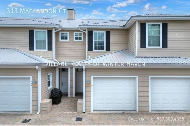 Building Photo - Luxury Townhome in Lakefront Community