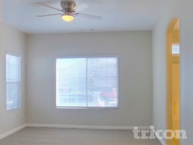 Building Photo - 9615 Stoney Creek Way