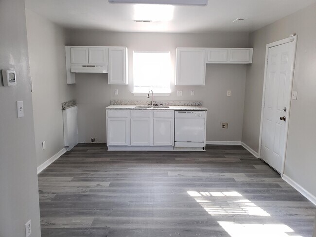 Building Photo - 1045 Brianna Way