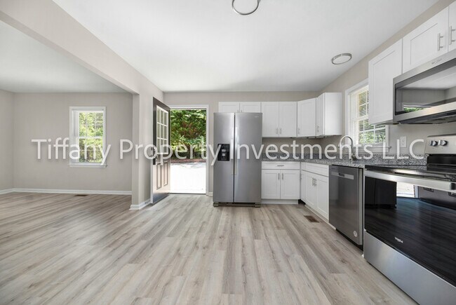 Foto del edificio - 8901 Richardson King Rd