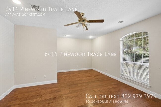 Foto del edificio - 6414 Pinewood Trace Ln