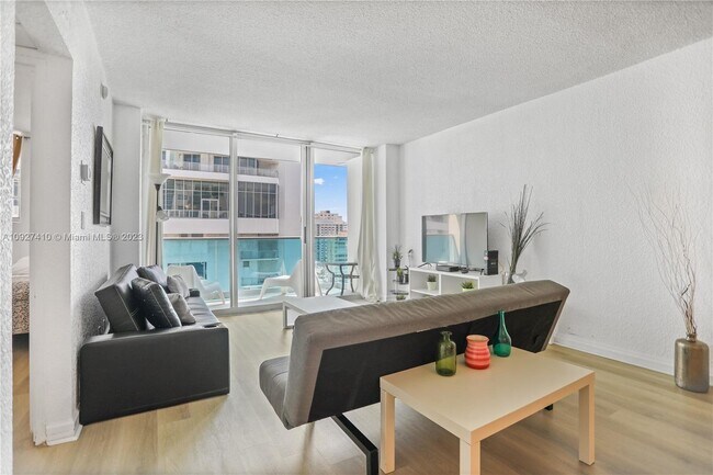 Foto del edificio - 4001 S Ocean Dr