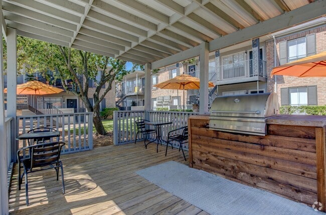 Building Photo - Casa Collinas