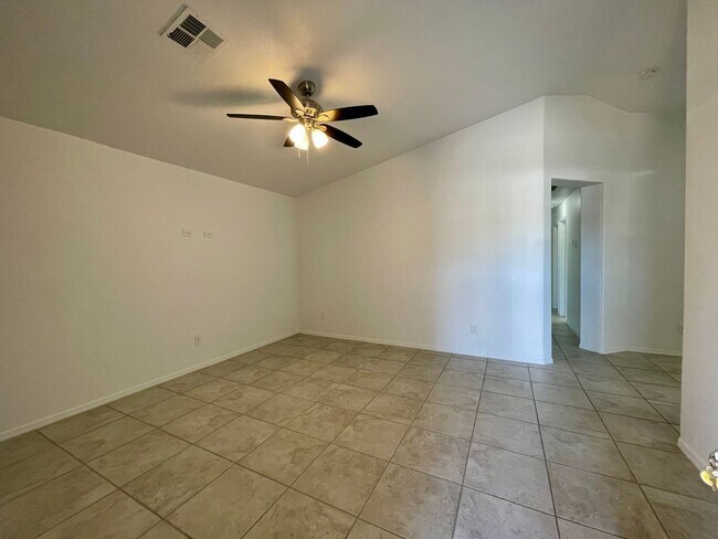Foto del edificio - La Estancia Near I-8 and Walmart