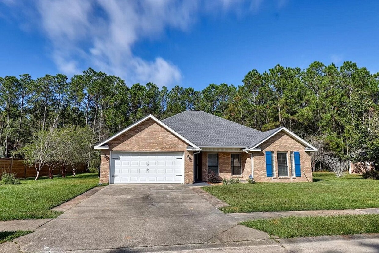 Primary Photo - Large family home in the Magnolia Bayou Su...