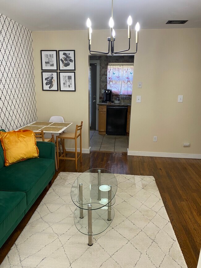 Foto del edificio - 561 Formwalt St SW