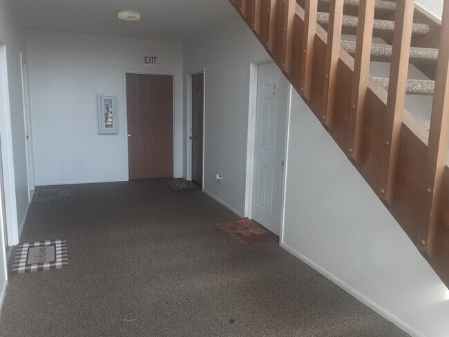 Foto del edificio - 4240 Village Pkwy Cir E