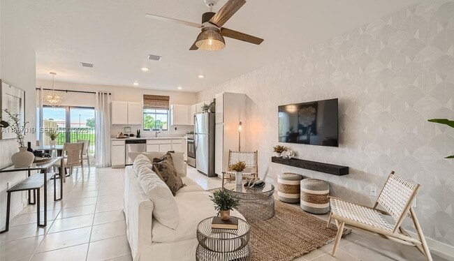 Building Photo - 413 NE 1st Ave