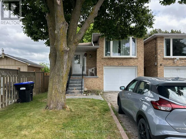 Building Photo - 395 Simcoe Rd