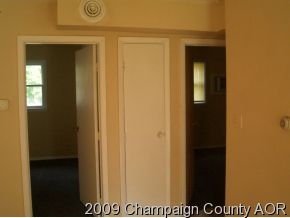 Building Photo - 333 S Steffler St