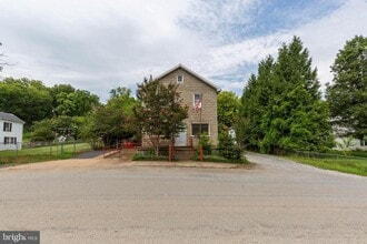 Building Photo - 481 Millville Rd