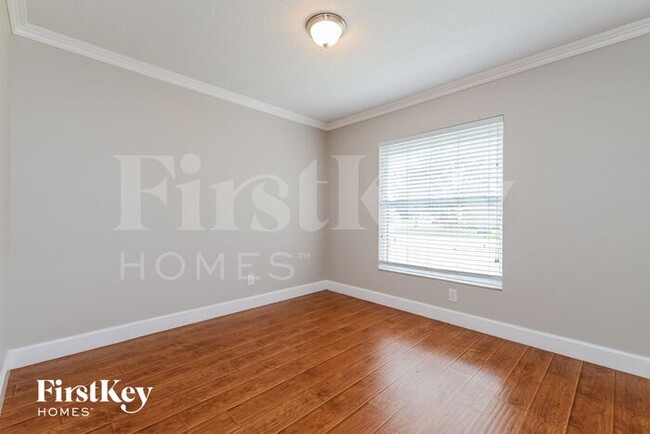 Building Photo - 11765 Shirburn Cir