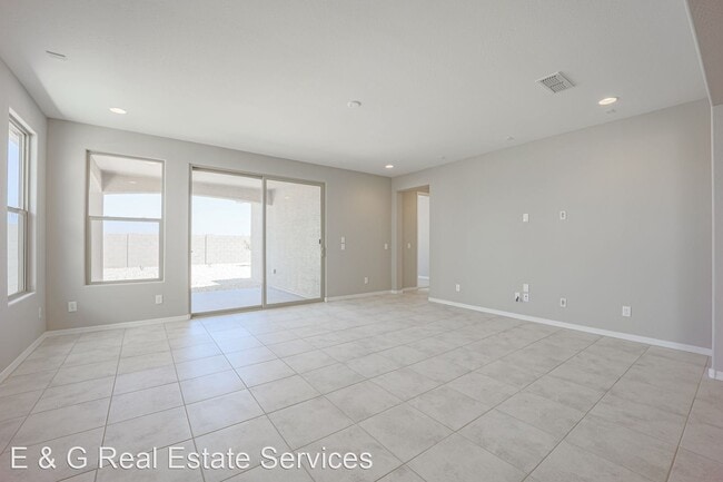 Building Photo - 4 br, 2 bath House - 8938 W Marshall Ave