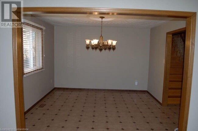 Building Photo - 30 Hearthside Crescent