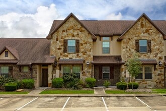 Building Photo - 303 Capps Dr