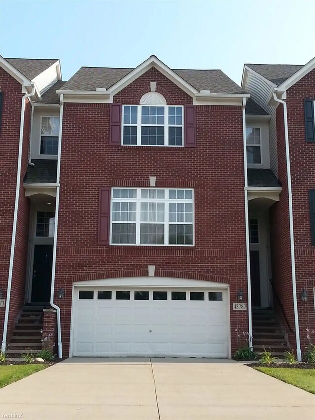 43787 Sweet Cherry Ln, Canton, MI 48188 Townhome Rentals in Canton MI