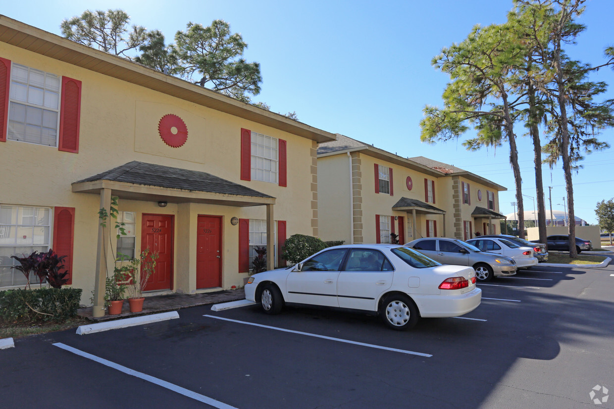 Building Photo - Sun Ridge Apartments