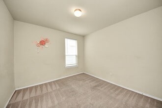 Building Photo - 25827 Kinship Ct