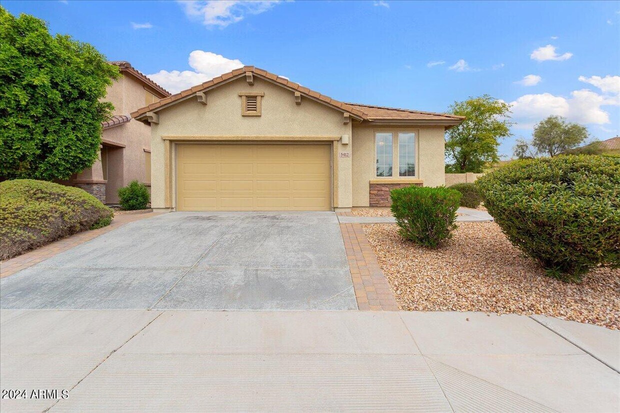 Foto principal - 5412 W Fetlock Trail