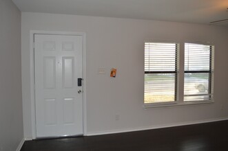Building Photo - 9731 Misty Plain Dr