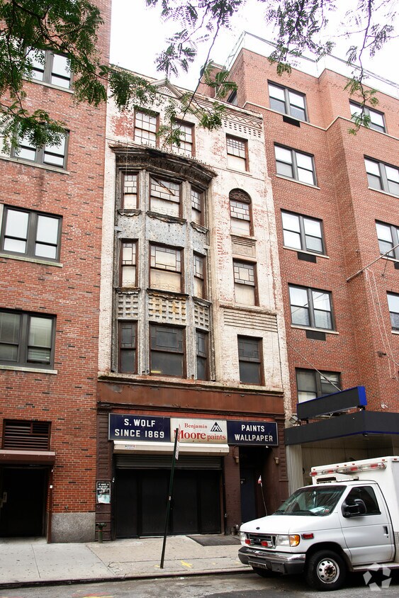 Foto del edificio - 406 W 52nd St