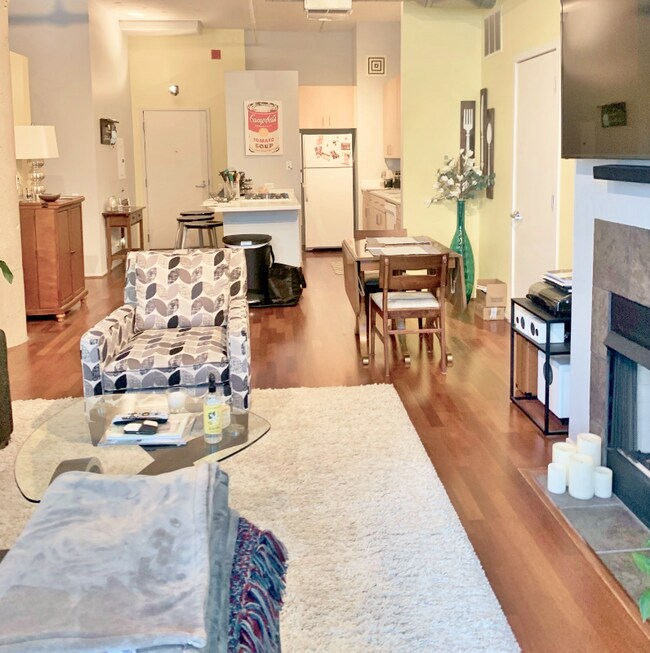 Foto del edificio - 130 S Canal St