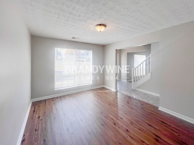 Building Photo - 627 Stonemill Manor