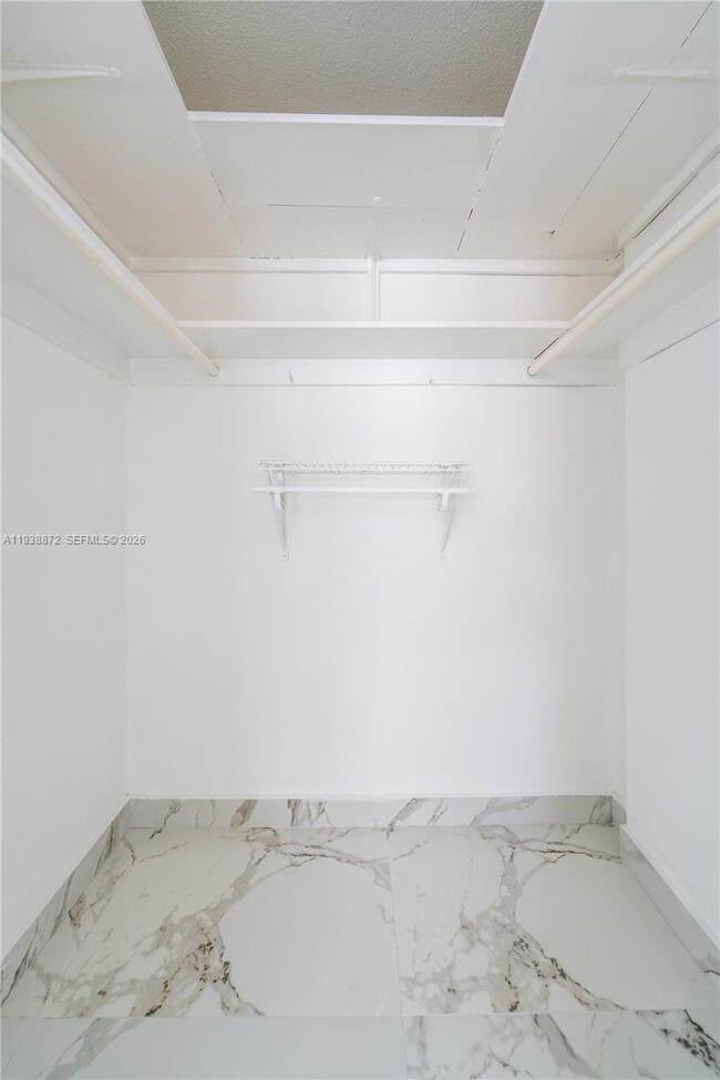 Foto del edificio - 720 Collins Ave