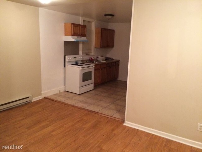 Building Photo - 1 br, 1 bath Apartment - 380 E HIGH ST