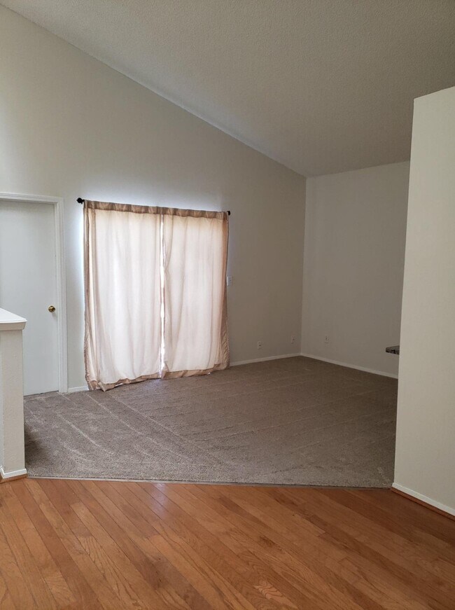 3501 Juan Tabo Blvd NE Unit M2, Albuquerque, NM 87111 Condo for Rent